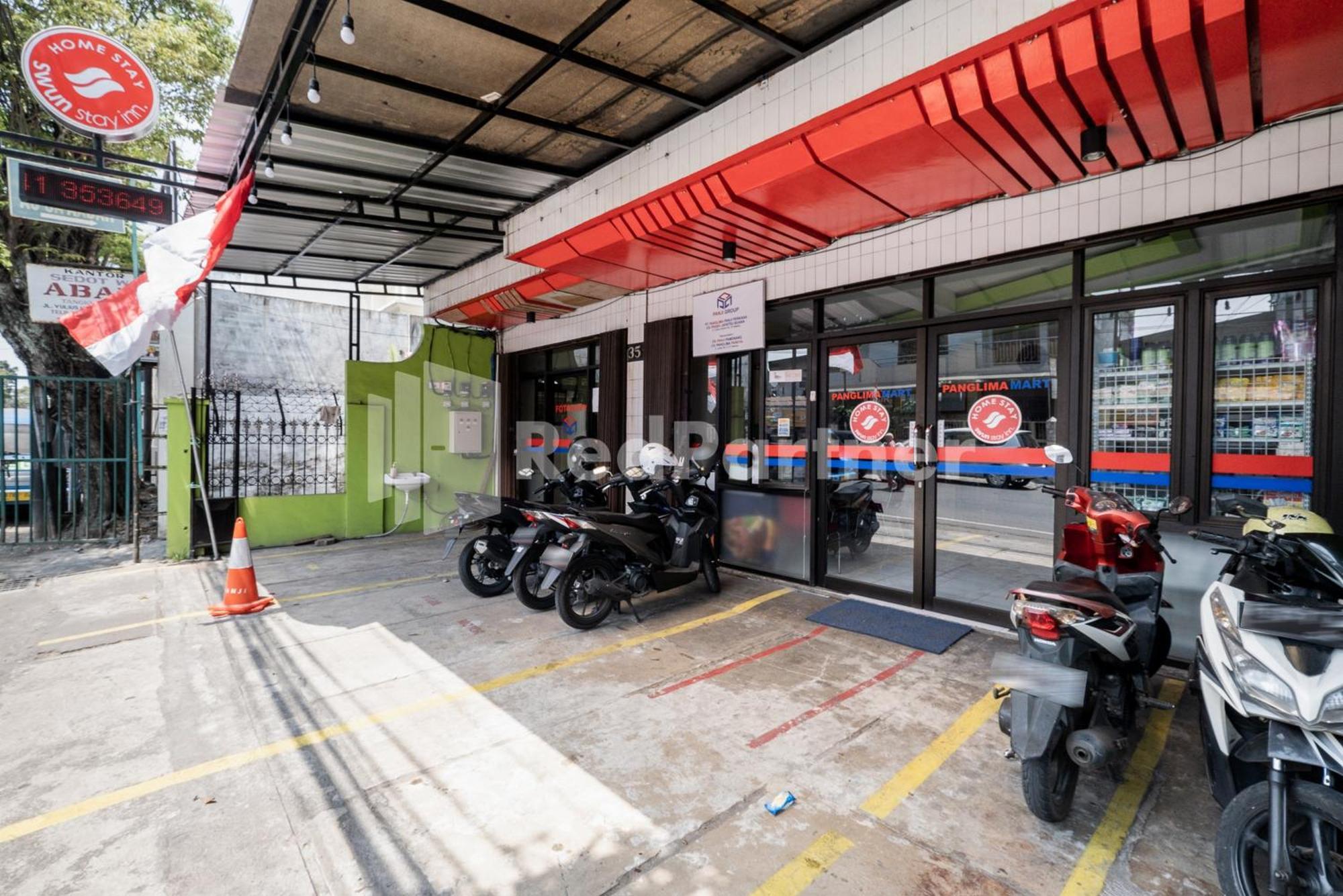 Swun Stay Inn At Sawahan Mitra Reddoorz Malang Zewnętrze zdjęcie